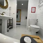 Klimatyczny Loft Z Antresola Centrum Blisko Piotrkowska Muralowa Przystan Klimatyzacja Faktura Apartment Lodz