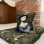 Klimatyczny Loft Z Antresola Centrum Blisko Piotrkowska Muralowa Przystan Klimatyzacja Faktura Apartment