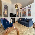 Klimatyczny Loft Z Antresola Centrum Blisko Piotrkowska Muralowa Przystan Klimatyzacja Faktura Apartment *