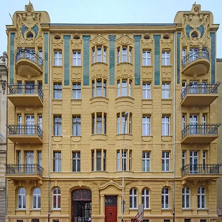 Klimatyczny Loft Z Antresola Centrum Blisko Piotrkowska Muralowa Przystan Klimatyzacja Faktura