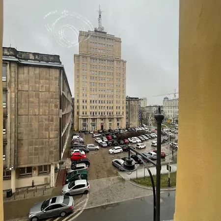 Klimatyczny Loft Z Antresola Centrum Blisko Piotrkowska Muralowa Przystan Klimatyzacja Faktura Лодзь