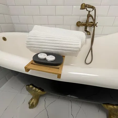 Muralowa Przystan Design Loft Z Antresola Centrum Lodzi