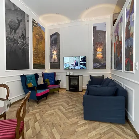 Апартаменти Klimatyczny Loft Z Antresola Centrum Blisko Piotrkowska Muralowa Przystan Klimatyzacja Faktura