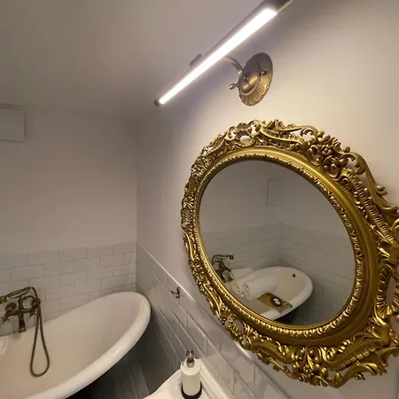 Muralowa Przystan Design Loft Z Antresola Centrum Lodzi *