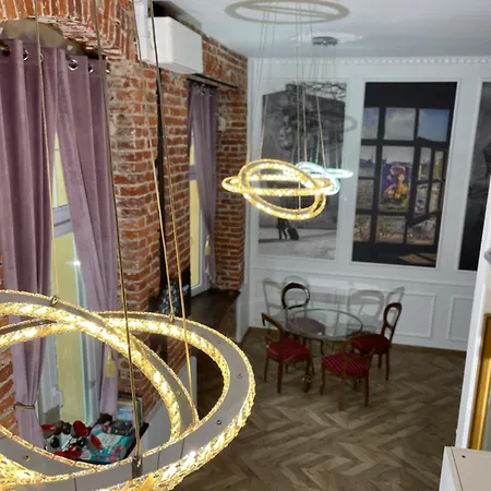 Апартаменти Klimatyczny Loft Z Antresola Centrum Blisko Piotrkowska Muralowa Przystan Klimatyzacja Faktura Лодзь