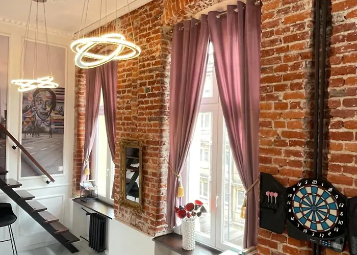 Klimatyczny Loft Z Antresola Centrum Blisko Piotrkowska Muralowa Przystan Klimatyzacja Апартаменты