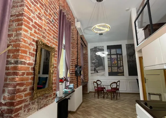 Klimatyczny Loft Z Antresola Centrum Blisko Piotrkowska Muralowa Przystan Klimatyzacja *