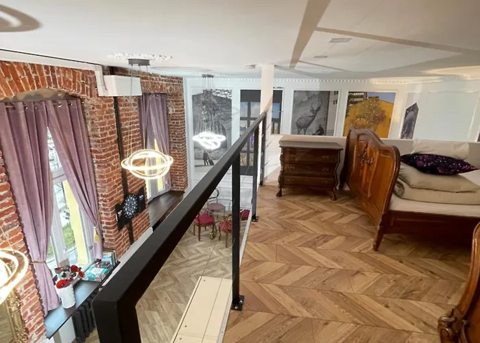 Klimatyczny Loft Z Antresola Centrum Blisko Piotrkowska Muralowa Przystan Klimatyzacja