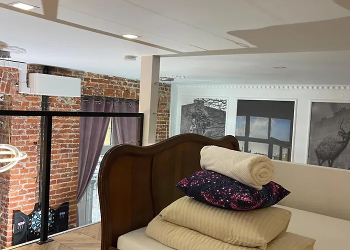 Klimatyczny Loft Z Antresola Centrum Blisko Piotrkowska Muralowa Przystan Klimatyzacja Апартаменты *