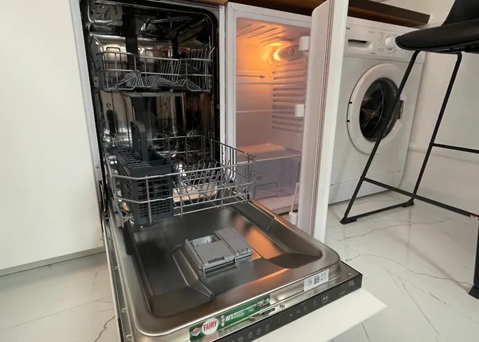 Klimatyczny Loft Z Antresola Centrum Blisko Piotrkowska Muralowa Przystan Klimatyzacja Лодзь