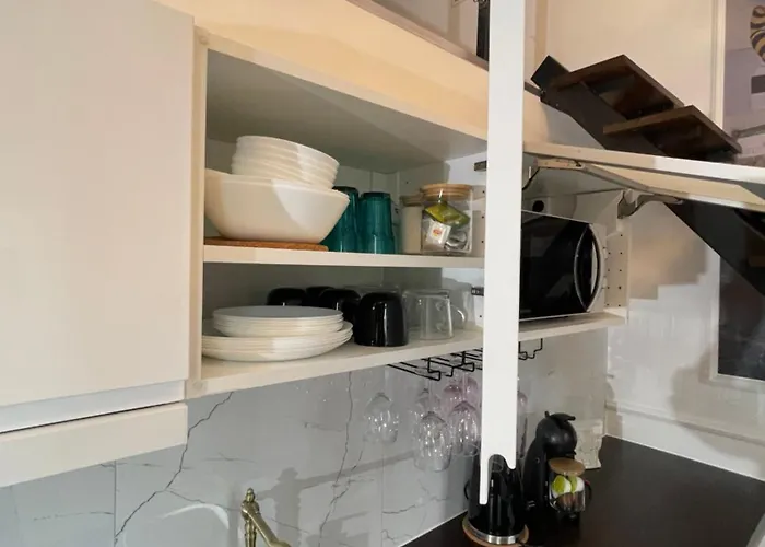 Klimatyczny Loft Z Antresola Centrum Blisko Piotrkowska Muralowa Przystan Klimatyzacja Лодзь