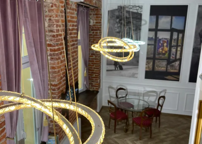 Апартаменты Klimatyczny Loft Z Antresola Centrum Blisko Piotrkowska Muralowa Przystan Klimatyzacja Лодзь