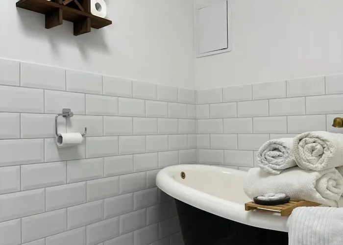 Klimatyczny Loft Z Antresola Centrum Blisko Piotrkowska Muralowa Przystan Klimatyzacja Лодзь