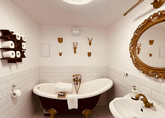 Klimatyczny Loft Z Antresola Centrum Blisko Piotrkowska Muralowa Przystan Klimatyzacja Апартаменты Лодзь